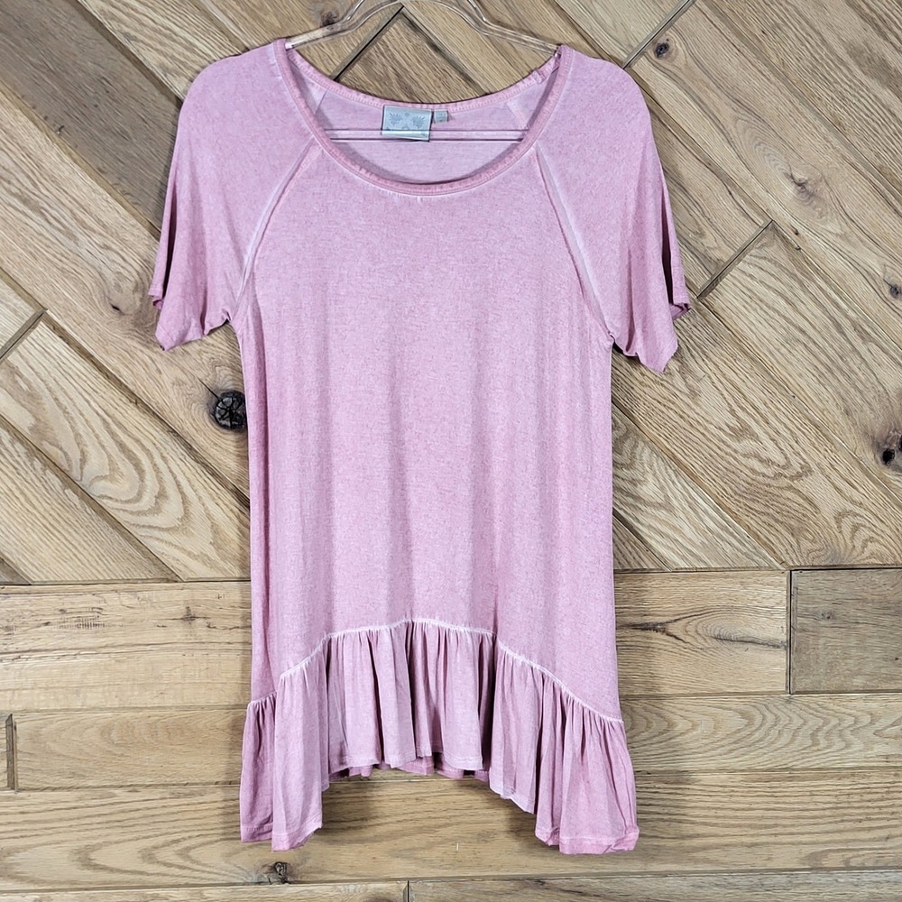Dantelle Peplum Top Women Size M Ruffle Hem Raglan Short Sleeve Dusty Pink Tunic